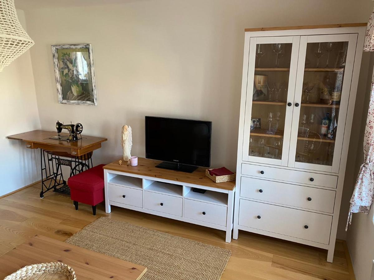 Villa Nad Slovackym Sklipkem à Tupesy Extérieur photo